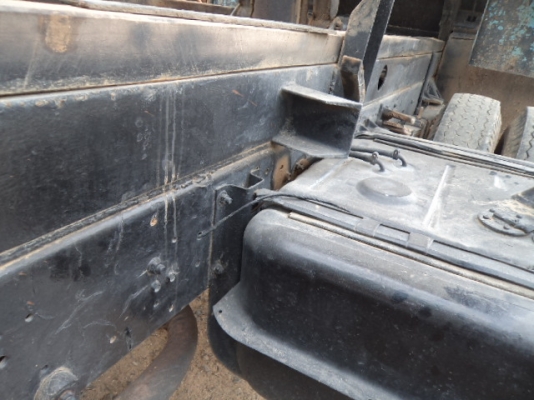 ขายรถอีซูซุร็อกกี้ดั้ม  สภาพดีพร้อมใช้งานคับ