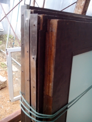 ขายกระจกบานเลื่อนครบชุดราคาถูก