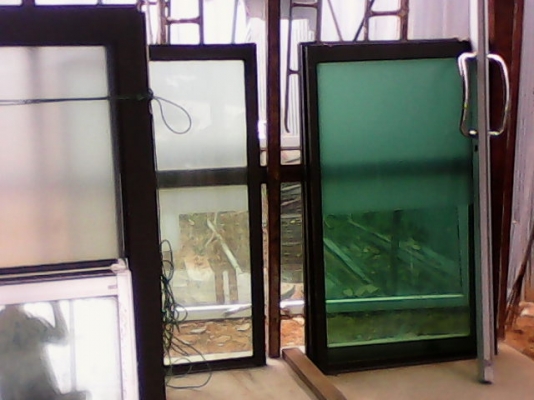 ขายกระจกบานเลื่อนครบชุดราคาถูก