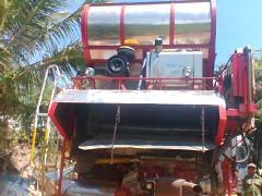 ขายด่วน รถเกี่ยวข้าว รุ่นไอ้หนุ่มไวไฟ (ภาคอิสาน) ขายด่วน รถเกี่ยวข้าว รุ่นไอ้หนุ่มไวไฟ (ภาคอิสาน)