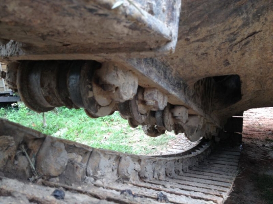 รถแบคโฮ KOBELCO  YN - 12  รถทำงาน 9000 กว่า ซม.  สนใจติดต่อ 081 - 6079515