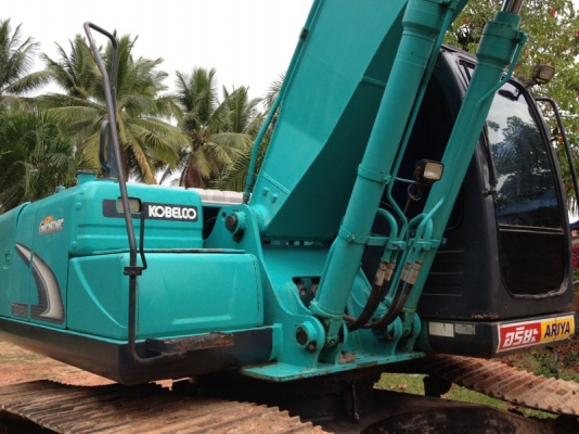 รถแบคโฮ KOBELCO  YN - 12  รถทำงาน 9000 กว่า ซม.  สนใจติดต่อ 081 - 6079515