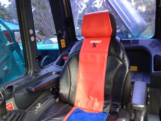 รถแบคโฮ KOBELCO  YN - 12  รถทำงาน 9000 กว่า ซม.  สนใจติดต่อ 081 - 6079515