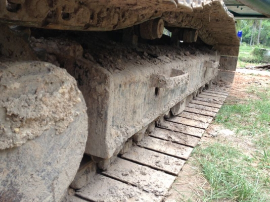 รถแบคโฮ KOBELCO  YN - 12  รถทำงาน 9000 กว่า ซม.  สนใจติดต่อ 081 - 6079515