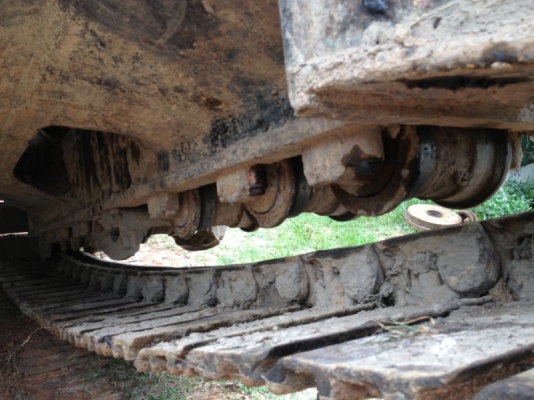 รถแบคโฮ KOBELCO  YN - 12  รถทำงาน 9000 กว่า ซม.  สนใจติดต่อ 081 - 6079515