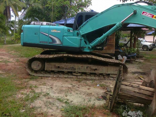 รถแบคโฮ KOBELCO  YN - 12  รถทำงาน 9000 กว่า ซม.  สนใจติดต่อ 081 - 6079515