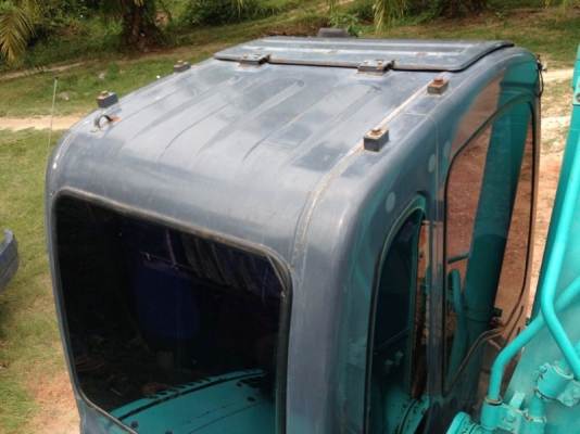 รถแบคโฮ KOBELCO  YN - 12  รถทำงาน 9000 กว่า ซม.  สนใจติดต่อ 081 - 6079515