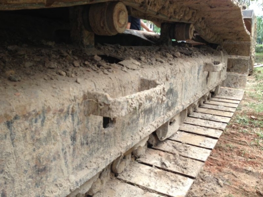 รถแบคโฮ KOBELCO  YN - 12  รถทำงาน 9000 กว่า ซม.  สนใจติดต่อ 081 - 6079515