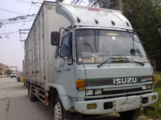ขายรถISUZUลักกี้195 พร้อมตู้แห้ง10บาน