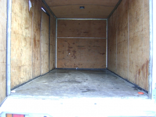 ขายรถ6ล้อ NKR 1 คัน รถห้างปี 36 รถประกอบปี41 เครื่องดี คัชชีสวยทั้ง2คัน ภายในต้องไปเก็บนิดหน่อย ตู้สวย