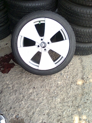 ขายล้อVIPขอบ17พร้อมยาง 0806260417