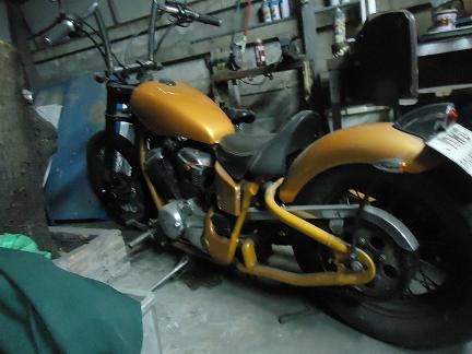 ขายรถมอเตอร์ไซค์ฮอนด้า street400 old school 75000 มีเล่มทะเบียน