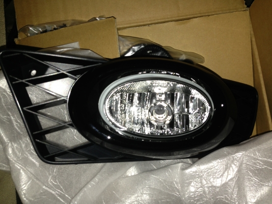 ขายไฟตัดหมอก Civic FD ของแท้ห้าง