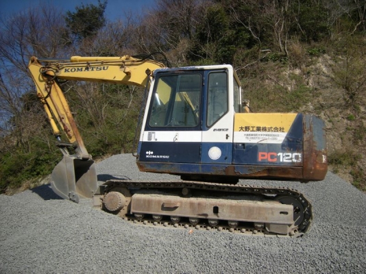 รถขุด Komatsu PC120-5 มีลายหัวเจาะ สต็อกจากญี่ปุ่น สนใจโทร. 080-6565422 (หนิง)