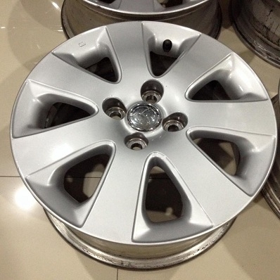 แม็กซ์แท้ Toyota 15นิ้ว 7ก้านหนา 4รู100 ET45 กว้าง 6.0 เช็คดุ้งแล้ว ตจวส่งได้ครับ5500/4วง