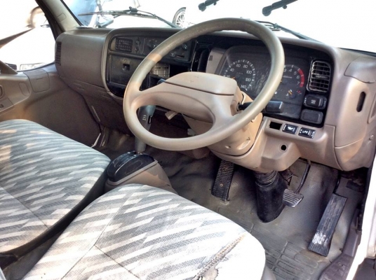 CANTER ปี 2011 ลิฟยกของหลัง 1JZ GE LPG