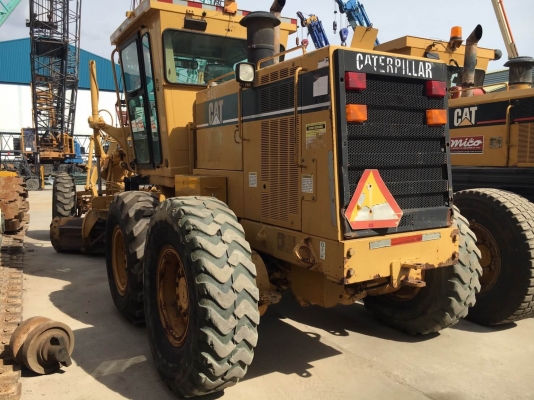 รถเกรด Caterpillar 140H ชั่วโมงน้อย สต็อกจากอเมริกา สนใจโทร. 080-6565422 (หนิง)