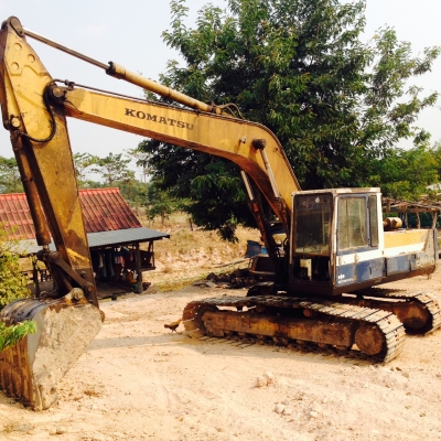 ขายรถแบคโฮ Komatsu Pc200 -3