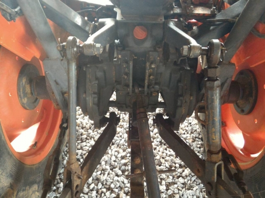 ขายรถไถ KUBOTA L3408 รถไร่สวยๆ พร้อมดันหน้าและผาน6ตราช้าง ราคา 195,000บาท  สนใจสอบถามได้ครับ มีรถขนส่งบริการ  DC Tractor Rayong =0818618678 ,0899347475  id line=0818618678 และ 0899347475