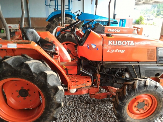 ขายรถไถ KUBOTA L3408 รถไร่สวยๆ พร้อมดันหน้าและผาน6ตราช้าง ราคา 195,000บาท  สนใจสอบถามได้ครับ มีรถขนส่งบริการ  DC Tractor Rayong =0818618678 ,0899347475  id line=0818618678 และ 0899347475
