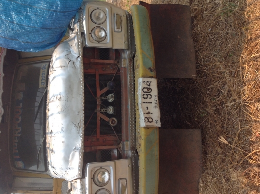 หัวรถบรรทุกหน้ายาว