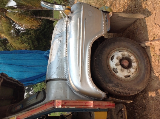 หัวรถบรรทุกหน้ายาว