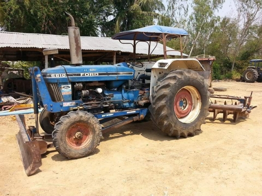 ขายรถไถ FORD อุปกรณ์ดันหน้า ผานหลัง สภาพสวยพร้อมใช้งาน เอกสารพร้อมโอน สนใจโทร 090-8588220คุณนะ 093-3258446คุณบิว หรือเข้าดูสินค้าอื่นๆได้ที่ www.truck.in.th/498 หรือเพจFacebook ณรงค์ ซื้อขายรถมือสอง (เว็บไซต์ส่วนตัว) หรือFacebook คุณนะ รถบรรทุก