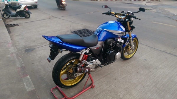 ขายคับ HONDA CB400 TECH3 ปี2007 กญแจชิฟ สีสวย คอท่อไทเทเนียมปลายแต่ง แฮนด์บาร์ มือเบรคปรับระดับ ยางท่อหม้อน้ำแต่ง อินวอยส์สรรพสามิตร ราคา 97500 บาท ส่งได้ทั่วไทยคับ สนใจติดต่อ 081-0578282 FACEBOOK ชาญณรงค์ ป๊อป ชัยอมฤต ไอดีไลน์ POPBIGBIKESAKON คับ สนใจรถส
