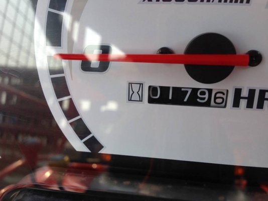 คูโบต้า B2140 4 WD  ทำงาน 179 ชั่วโมง เดิมๆโรงงาน จด พ.ย.2556