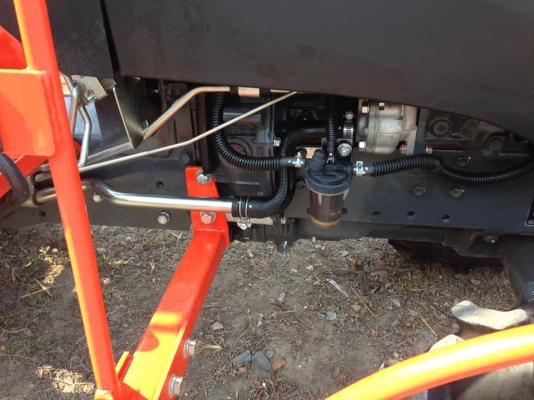 คูโบต้า B2140 4 WD  ทำงาน 179 ชั่วโมง เดิมๆโรงงาน จด พ.ย.2556