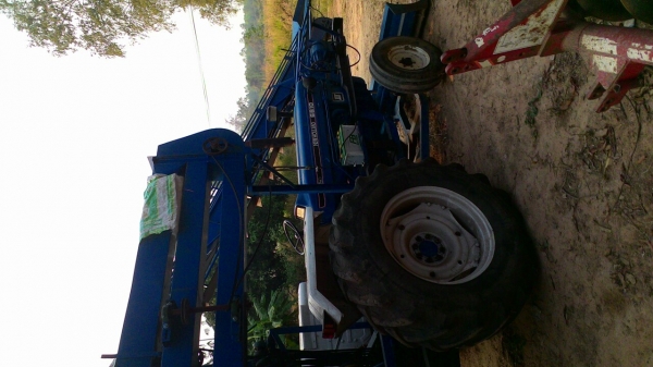 ขายรถไถford77พร้อมเครื่องสีขัาวโพดดันหน้าผาน7 ขายรถไถford77พร้อมเครื่องสีขัาวโพดดันหน้าผาน7