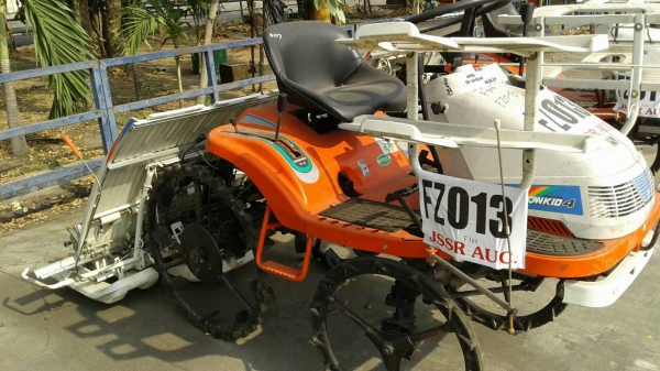 รถดำนา  คูโบต้า  15000