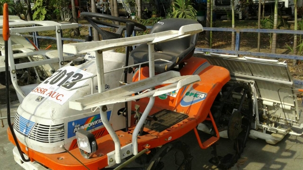 รถดำนา  คูโบต้า  15000