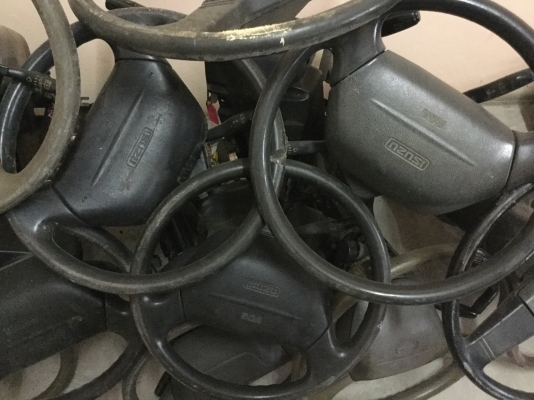 ดีเคเซียงกง ราคาพิเศษวงพวงมาลัยอีซูสุการ์ตูน ครบชุด เก่าเเท้ญี่ปุ่น