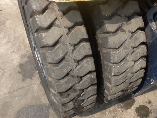 แหล่งรวมรถโฟลค์ลิฟท์มีงาเทอิ้งค์ฟอร์คกระดกได้เทได้ใส่บุ๊งกี๋ภาคตะวันออกสำหรับตักยางก้อนยางพาราและยางถ้วย