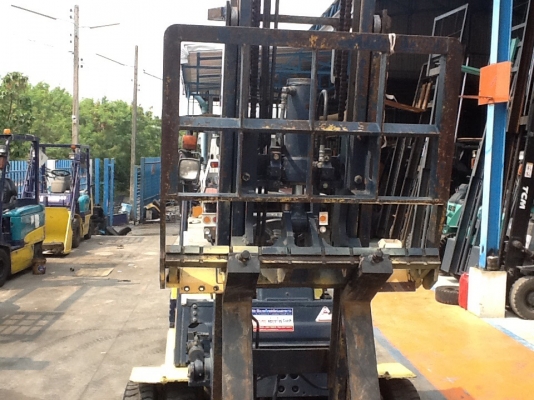 แหล่งรวมรถโฟลค์ลิฟท์มีงาเทอิ้งค์ฟอร์คกระดกได้เทได้ใส่บุ๊งกี๋ภาคตะวันออกสำหรับตักยางก้อนยางพาราและยางถ้วย