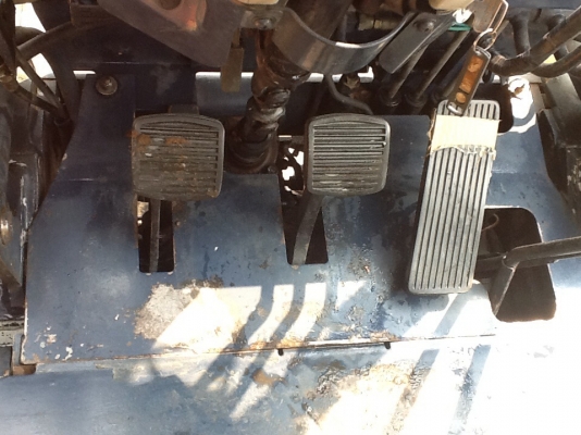 แหล่งรวมรถโฟลค์ลิฟท์มีงาเทอิ้งค์ฟอร์คกระดกได้เทได้ใส่บุ๊งกี๋ภาคตะวันออกสำหรับตักยางก้อนยางพาราและยางถ้วย