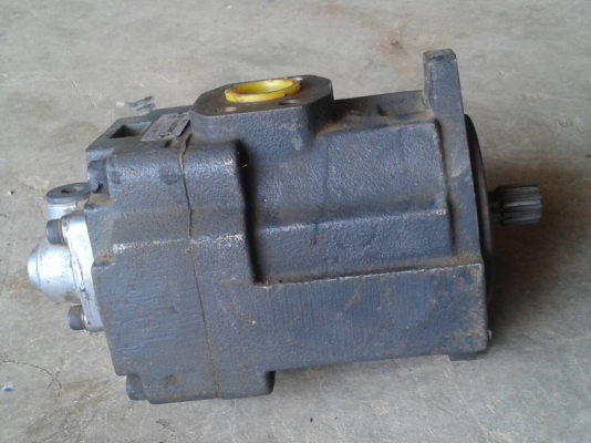 ขายปั๊มไฮโดรลิคสำหรับรถขุด HITACHI IHI AIRMAN KUBOTA 20 มีฟันเฟือง 13 ซี่ ราคา 36,000 บาท