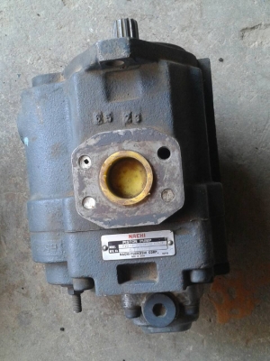 ขายปั๊มไฮโดรลิคสำหรับรถขุด HITACHI IHI AIRMAN KUBOTA 20 มีฟันเฟือง 13 ซี่ ราคา 36,000 บาท