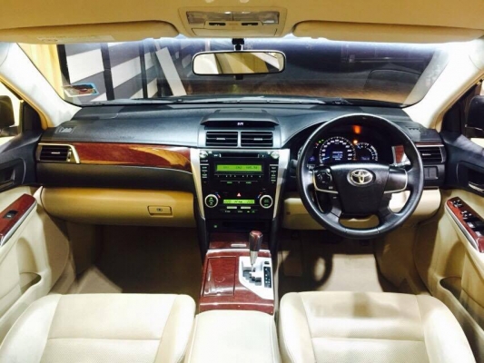 Toyota Camry  โฉมใหม่ล่าสุด สภาพนางฟ้า เล่อค่า สวยใสไร้ที่ติ มากคะ คันนี้