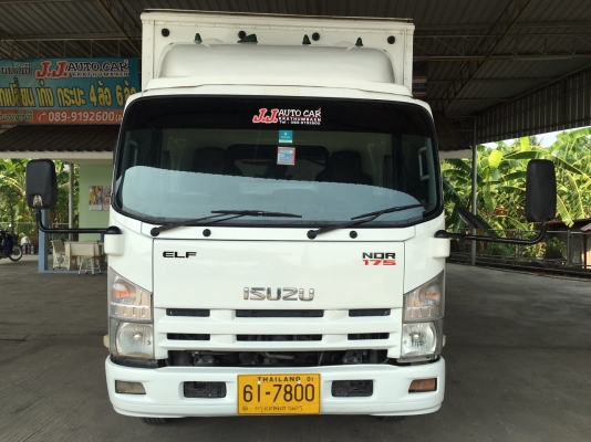 ขายISUZU 6ล้อ NQR 175  EURO 3 รุ่นหน้าตึกเครื่อง 175 เเรง เครื่องคอมมอลเรล ตู้เเห้งเปิดได้3บานจดทะเบียนปี 2557 (2014) ยาว5,6เมตร สภาพสวยใครต้องการไม่ผิดหวังราคา970,000บาทจัดไฟเเนนได้ดูรถได้ที่เต็นท์รถ JJ.AUTOCAR 2 หลังวัดจันทรารามติดถนนเพชรเกษมก.ม.ที่68.5