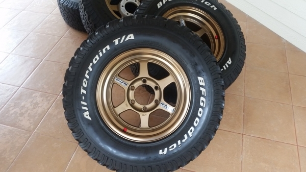 ขายล้อขอบ 16 พร้อมยาง