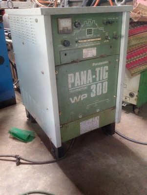 เครื่องเชื่อมอาร์ก้อน Panasonic WP 300