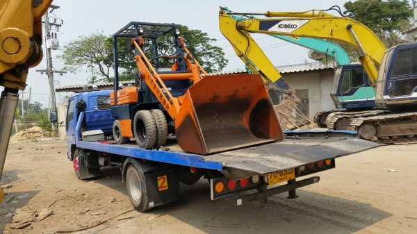 ขายด่วน รถตัก TOYOTA 5SGตัก1.2ตัน1.2คิวยกสูง3เมตรรถนอกเพิ่งนำเข้ามายังไม่เคยใช้งานในเมืองไทยเลยซื้อ1คันแถม1คันจักรยาน