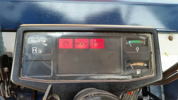 ขายด่วน รถตัก TOYOTA 5SGตัก1.2ตัน1.2คิวยกสูง3เมตรรถนอกเพิ่งนำเข้ามายังไม่เคยใช้งานในเมืองไทยเลยซื้อ1คันแถม1คันจักรยาน