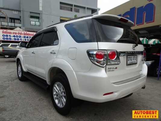 TOYOTA FORTUNER 3.0 V AT ปี 2013