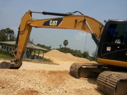 ขายด่วน!! CAT 320D สภาพสวยค่ะ