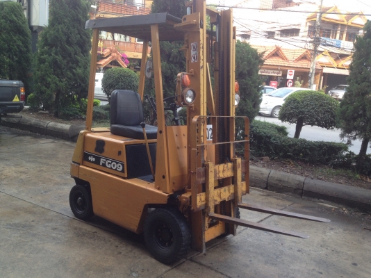 ฟอร์ลิฟต์  KOMATSU  FG 09