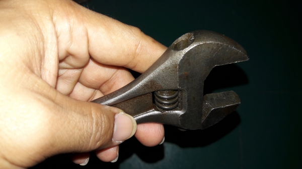 ขายประแจเลื่อนขนาด8" BAHCO 71 AB BAHCO STOCKHOLM MADE IN SWEDEN.