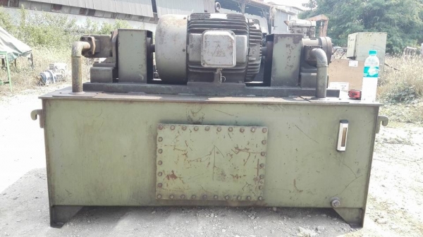 ปั้มน้ำมันไฮดรอลิค แบบปั้มสองหัวขนาดใหญ่ มอเตอร์ 30 HP 380V ถังจุ 1000 ลิตร พร้อมออยคูลเลอร์ วาล์วคอนโทรลไฟฟ้า สภาพสวยวิ่งนิ่มปั้มดีพร้อมใช้งาน